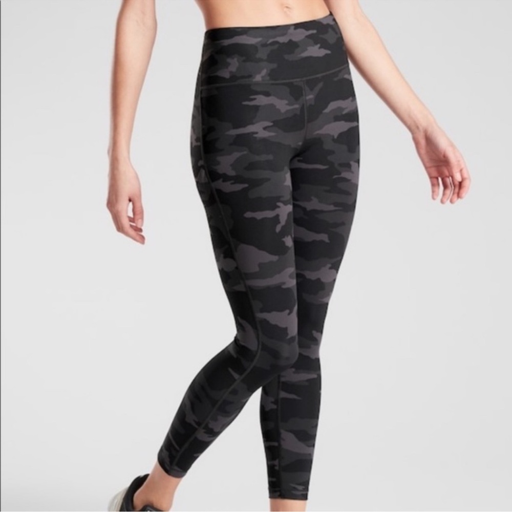 Athleta Ultimate Camo 7/8 Tight 1X 2 pockets NEW NWT
